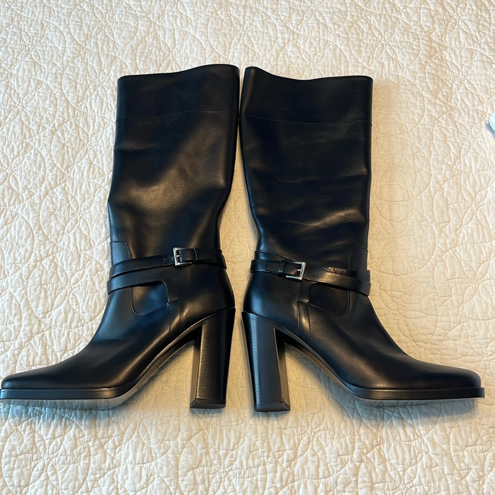 Prada Black Boots with Heel. Size 40 1/2. Brand New!!